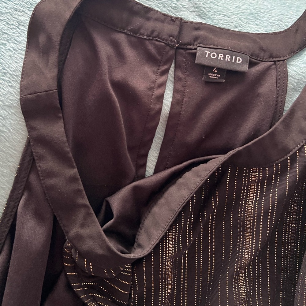Torrid tank - Picture 8 of 16